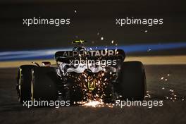 Yuki Tsunoda (JPN) AlphaTauri AT03. 18.03.2022. Formula 1 World Championship, Rd 1, Bahrain Grand Prix, Sakhir, Bahrain, Practice Day