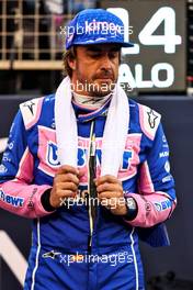 Fernando Alonso (ESP) Alpine F1 Team on the grid. 20.03.2022. Formula 1 World Championship, Rd 1, Bahrain Grand Prix, Sakhir, Bahrain, Race Day.