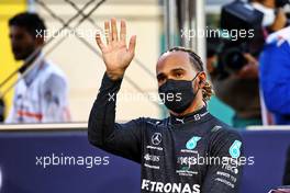 Lewis Hamilton (GBR) Mercedes AMG F1 on the grid. 20.03.2022. Formula 1 World Championship, Rd 1, Bahrain Grand Prix, Sakhir, Bahrain, Race Day.