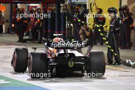 Max Verstappen (NLD) Red Bull Racing RB18 retires from the race. 20.03.2022. Formula 1 World Championship, Rd 1, Bahrain Grand Prix, Sakhir, Bahrain, Race Day.