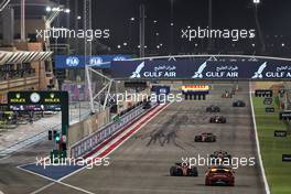 Charles Leclerc (MON) Ferrari F1-75 leads behind the Mercedes FIA Safety Car. 20.03.2022. Formula 1 World Championship, Rd 1, Bahrain Grand Prix, Sakhir, Bahrain, Race Day.