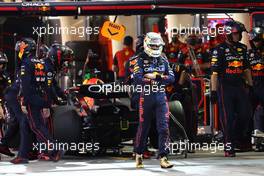 Max Verstappen (NLD) Red Bull Racing RB18 retires from the race. 20.03.2022. Formula 1 World Championship, Rd 1, Bahrain Grand Prix, Sakhir, Bahrain, Race Day.