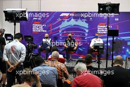 The FIA Press Conference (L to R): Franz Tost (AUT) AlphaTauri Team Principal; Christian Horner (GBR) Red Bull Racing Team Principal; Guenther Steiner (ITA) Haas F1 Team Prinicipal. 19.03.2022. Formula 1 World Championship, Rd 1, Bahrain Grand Prix, Sakhir, Bahrain, Qualifying Day.