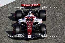 Valtteri Bottas (FIN) Alfa Romeo F1 Team C42. 19.03.2022. Formula 1 World Championship, Rd 1, Bahrain Grand Prix, Sakhir, Bahrain, Qualifying Day.