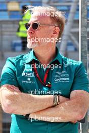Marek Reichman (GBR) Aston Martin Chief Creative Officer. 19.03.2022. Formula 1 World Championship, Rd 1, Bahrain Grand Prix, Sakhir, Bahrain, Qualifying Day.