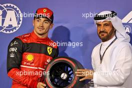 (L to R): Charles Leclerc (MON) Ferrari celebrates his pole position in qualifying parc ferme with Mohammed Bin Sulayem (UAE) FIA President. 19.03.2022. Formula 1 World Championship, Rd 1, Bahrain Grand Prix, Sakhir, Bahrain, Qualifying Day.