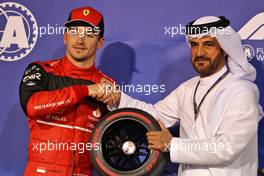 (L to R): Charles Leclerc (MON) Ferrari celebrates his pole position in qualifying parc ferme with Mohammed Bin Sulayem (UAE) FIA President. 19.03.2022. Formula 1 World Championship, Rd 1, Bahrain Grand Prix, Sakhir, Bahrain, Qualifying Day.