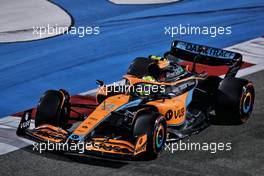 Lando Norris (GBR) McLaren MCL36. 19.03.2022. Formula 1 World Championship, Rd 1, Bahrain Grand Prix, Sakhir, Bahrain, Qualifying Day.