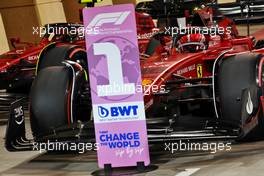 Pole sitter Charles Leclerc (MON) Ferrari F1-75 in qualifying parc ferme. 19.03.2022. Formula 1 World Championship, Rd 1, Bahrain Grand Prix, Sakhir, Bahrain, Qualifying Day.