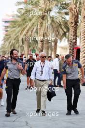 (L to R): Matteo Bonciani (ITA) Pirelli Head of Motorsport Communications; Marco Tronchetti Provera (ITA) Pirelli Chairman; and Mario Isola (ITA) Pirelli Racing Manager. 20.03.2022. Formula 1 World Championship, Rd 1, Bahrain Grand Prix, Sakhir, Bahrain, Race Day.