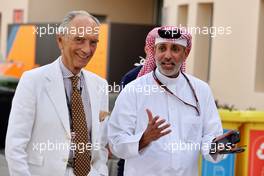 Sheikh Salman bin Isa Al-Khalifa (BRN) Chief Executive of Bahrain International Circuit (Right). 20.03.2022. Formula 1 World Championship, Rd 1, Bahrain Grand Prix, Sakhir, Bahrain, Race Day.