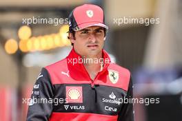 Carlos Sainz Jr (ESP), Scuderia Ferrari  17.03.2022. Formula 1 World Championship, Rd 1, Bahrain Grand Prix, Sakhir, Bahrain, Preparation Day.