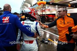 Kevin Magnussen (DEN) Haas F1 Team and Andreas Seidl (GER), McLaren F1 Team, Managing director  11.11.2022. Formula 1 World Championship, Rd 21, Brazilian Grand Prix, Sao Paulo, Brazil, Qualifying Day.