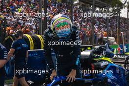 Alexander Albon (THA) Williams Racing FW44 on the grid. 13.11.2022. Formula 1 World Championship, Rd 21, Brazilian Grand Prix, Sao Paulo, Brazil, Race Day.