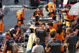 Lando Norris (GBR) McLaren MCL36 on the grid. 13.11.2022. Formula 1 World Championship, Rd 21, Brazilian Grand Prix, Sao Paulo, Brazil, Race Day.