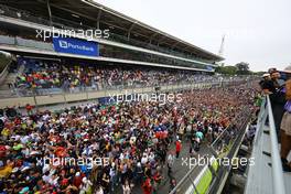 Race Fans. 13.11.2022. Formula 1 World Championship, Rd 21, Brazilian Grand Prix, Sao Paulo, Brazil, Race Day.