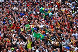 Circuit atmosphere - fans at the podium. 13.11.2022. Formula 1 World Championship, Rd 21, Brazilian Grand Prix, Sao Paulo, Brazil, Race Day.