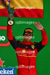Carlos Sainz Jr (ESP) Ferrari celebrates his third position on the podium. 13.11.2022. Formula 1 World Championship, Rd 21, Brazilian Grand Prix, Sao Paulo, Brazil, Race Day.