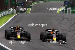 Sergio Perez (MEX), Red Bull Racing and Max Verstappen (NLD), Red Bull Racing  13.11.2022. Formula 1 World Championship, Rd 21, Brazilian Grand Prix, Sao Paulo, Brazil, Race Day.