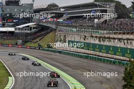 Sergio Perez (MEX) Red Bull Racing RB18. 13.11.2022. Formula 1 World Championship, Rd 21, Brazilian Grand Prix, Sao Paulo, Brazil, Race Day.