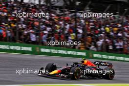Sergio Perez (MEX) Red Bull Racing RB18. 13.11.2022. Formula 1 World Championship, Rd 21, Brazilian Grand Prix, Sao Paulo, Brazil, Race Day.