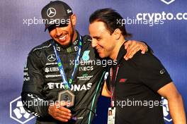 (L to R): Lewis Hamilton (GBR) Mercedes AMG F1 with Felipe Massa (BRA) FIA Drivers' Commission President in Sprint parc ferme. 12.11.2022. Formula 1 World Championship, Rd 21, Brazilian Grand Prix, Sao Paulo, Brazil, Sprint Day.