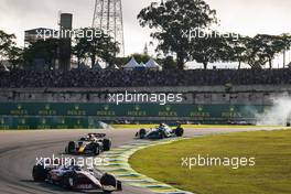Kevin Magnussen (DEN) Haas VF-22 leads at the start of the race. 12.11.2022. Formula 1 World Championship, Rd 21, Brazilian Grand Prix, Sao Paulo, Brazil, Sprint Day.