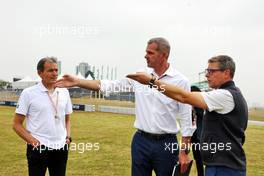 (L to R): Dr Dino Altmann (BRA) Brazilian Grand Prix Chief Medical Officer with Niels Wittich (GER) FIA F1 Race Director and Bernd Maylander (GER) FIA Safety Car Driver.  10.11.2022. Formula 1 World Championship, Rd 21, Brazilian Grand Prix, Sao Paulo, Brazil, Preparation Day.