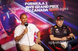 (L to R): Lewis Hamilton (GBR) Mercedes AMG F1 and Max Verstappen (NLD) Red Bull Racing in the FIA Press Conference. 17.06.2022. Formula 1 World Championship, Rd 9, Canadian Grand Prix, Montreal, Canada, Practice Day.