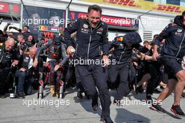 Race winner Max Verstappen (NLD) Red Bull Racing celebrates with Christian Horner (GBR) Red Bull Racing Team Principal and the team. 19.06.2022. Formula 1 World Championship, Rd 9, Canadian Grand Prix, Montreal, Canada, Race Day.