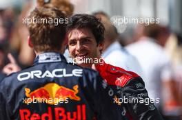 Carlos Sainz Jr (ESP), Scuderia Ferrari and Max Verstappen (NLD), Red Bull Racing  19.06.2022. Formula 1 World Championship, Rd 9, Canadian Grand Prix, Montreal, Canada, Race Day.