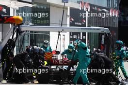 George Russell (GBR) Mercedes AMG F1 W13 pit stop. 19.06.2022. Formula 1 World Championship, Rd 9, Canadian Grand Prix, Montreal, Canada, Race Day.