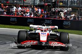 Kevin Magnussen (DEN) Haas VF-22 with broken front wing. 19.06.2022. Formula 1 World Championship, Rd 9, Canadian Grand Prix, Montreal, Canada, Race Day.