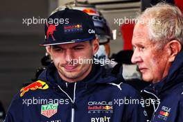 (L to R): Max Verstappen (NLD) Red Bull Racing with Dr Helmut Marko (AUT) Red Bull Motorsport Consultant. 18.06.2022. Formula 1 World Championship, Rd 9, Canadian Grand Prix, Montreal, Canada, Qualifying Day.