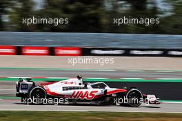Mick Schumacher (GER) Haas VF-22. 20.05.2022 Formula 1 World Championship, Rd 6, Spanish Grand Prix, Barcelona, Spain, Practice Day.