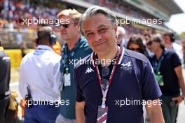 Luca de Meo (ITA) Groupe Renault Chief Executive Officer on the grid. 22.05.2022. Formula 1 World Championship, Rd 6, Spanish Grand Prix, Barcelona, Spain, Race Day.