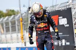 Race winner Max Verstappen (NLD) Red Bull Racing celebrates in parc ferme. 22.05.2022. Formula 1 World Championship, Rd 6, Spanish Grand Prix, Barcelona, Spain, Race Day.
