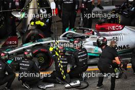 George Russell (GBR) Mercedes AMG F1 W13 makes a pit stop. 22.05.2022. Formula 1 World Championship, Rd 6, Spanish Grand Prix, Barcelona, Spain, Race Day.