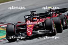 Charles Leclerc (MON) Ferrari F1-75 and team mate Carlos Sainz Jr (ESP) Ferrari F1-75. 21.05.2022. Formula 1 World Championship, Rd 6, Spanish Grand Prix, Barcelona, Spain, Qualifying Day.