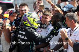 Lewis Hamilton (GBR) Mercedes AMG F1 celebrates his second position with the team in parc ferme. 24.07.2022. Formula 1 World Championship, Rd 12, French Grand Prix, Paul Ricard, France, Race Day.