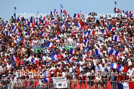 Circuit atmosphere fans in the grandstand. 24.07.2022. Formula 1 World Championship, Rd 12, French Grand Prix, Paul Ricard, France, Race Day.
