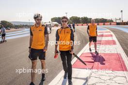 Lando Norris (GBR) McLaren walks the circuit with the team. 21.07.2022. Formula 1 World Championship, Rd 12, French Grand Prix, Paul Ricard, France, Preparation Day.