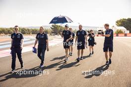 Nicholas Latifi (CDN) Williams Racing walks the circuit with the team. 21.07.2022. Formula 1 World Championship, Rd 12, French Grand Prix, Paul Ricard, France, Preparation Day.