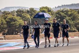 Nicholas Latifi (CDN) Williams Racing walks the circuit with the team. 21.07.2022. Formula 1 World Championship, Rd 12, French Grand Prix, Paul Ricard, France, Preparation Day.
