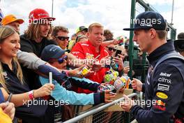 Max Verstappen (NLD) Red Bull Racing with fans. 01.07.2022. Formula 1 World Championship, Rd 10, British Grand Prix, Silverstone, England, Practice Day.