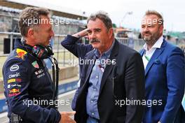 (L to R): Christian Horner (GBR) Red Bull Racing Team Principal with Nigel Mansell (GBR). 03.07.2022. Formula 1 World Championship, Rd 10, British Grand Prix, Silverstone, England, Race Day.