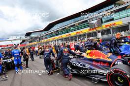 Max Verstappen (NLD) Red Bull Racing RB18 on the grid. 03.07.2022. Formula 1 World Championship, Rd 10, British Grand Prix, Silverstone, England, Race Day.