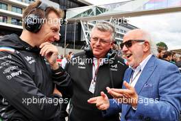 (L to R): Laurent Rossi (FRA) Alpine Chief Executive Officer with Otmar Szafnauer (USA) Alpine F1 Team, Team Principal and David Richards (GBR) CEO Prodrive on the grid. 03.07.2022. Formula 1 World Championship, Rd 10, British Grand Prix, Silverstone, England, Race Day.
