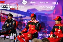 (L to R): Max Verstappen (NLD) Red Bull Racing; Carlos Sainz Jr (ESP) Ferrari; and Charles Leclerc (MON) Ferrari, in the post qualifying FIA Press Conference. 02.07.2022. Formula 1 World Championship, Rd 10, British Grand Prix, Silverstone, England, Qualifying Day.