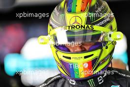 Lewis Hamilton (GBR) Mercedes AMG F1. 02.07.2022. Formula 1 World Championship, Rd 10, British Grand Prix, Silverstone, England, Qualifying Day.